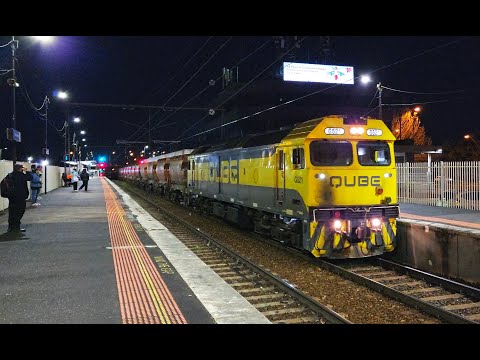 19 MINUTES OF AUSTRALIAN TRAINS - Night Broadmeadows Station