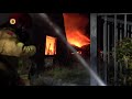 Pand textielbedrijf in Budel door brand verwoest