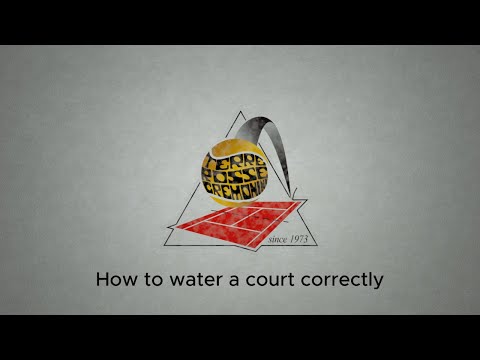 How to water a court correctly