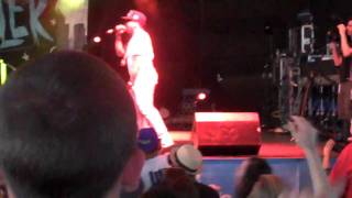 Cyhi da Prince LIVE Pier 6 Ring Bellz