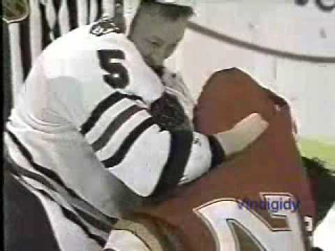 Ronnie Stern vs Steve Smith