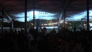 Sunidhi Chauhan Performing Dance Pe Chance live in Bangalore