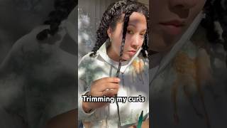 How I trim my curly hair #curlyhair #naturalhair #curls #trim