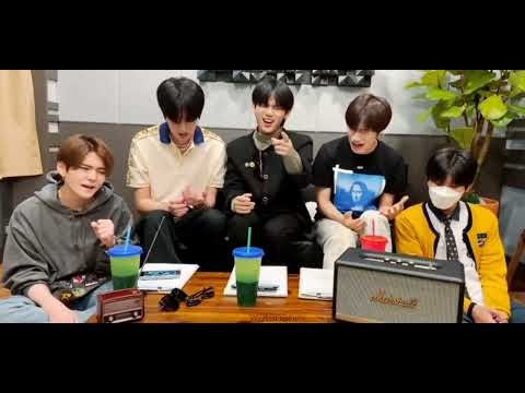 [FULL] TREASURE singing iKON 'Wait For Me 기다려'