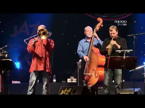 Dave Holland Quintet - Easy Did It