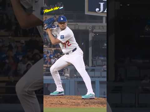 Miguel Rojas Imitates Roki Sasaki🤣 #Dodgers #Highlights #MLB #Sasaki