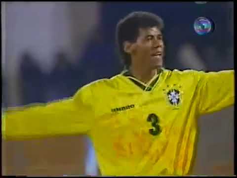 Copa América 1995: Brasil 1-0 Ecuador (07/07/1995). Narración en portugués.