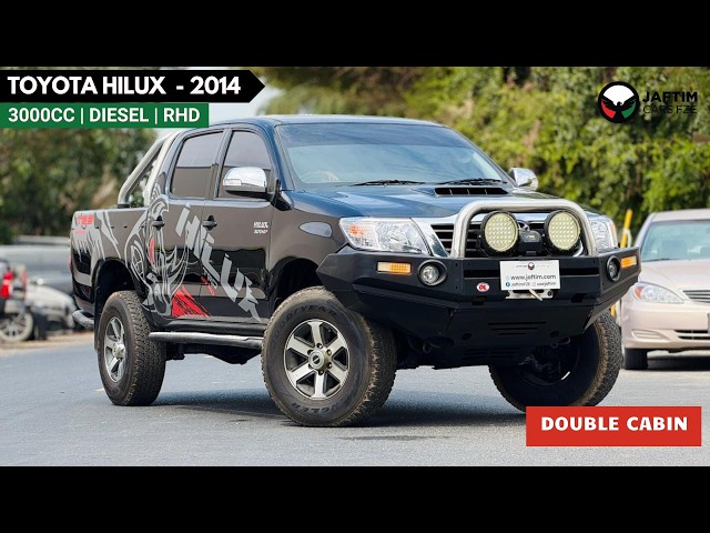 Toyota Hilux HEAVY BULL BAR INSTALLED | DOUBLE CABIN | MT | 4WD | 3.0 DIESEL ENGINE video