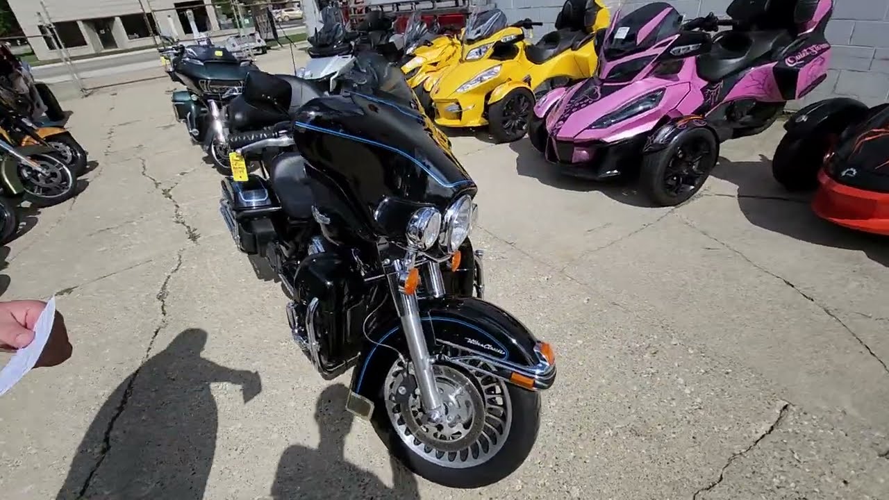 2010 Harley-Davidson® Electra Glide® Ultra Classic Peace Officer Edition Motorcycle