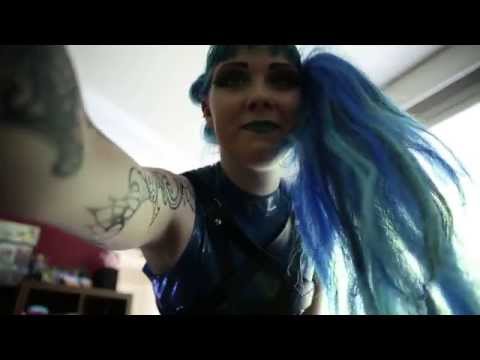 Project L: Part 37 - Behind the scenes of a latex photoshoot