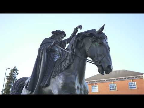 Discover Oxfordshire by Canal | Narrowboat Holidays from Lower Heyford