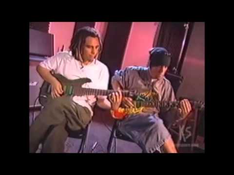 Munky & Head playing Blind