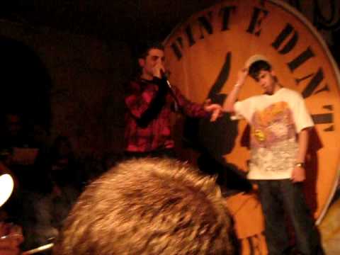 Asilo Politico Salerno Venerdì 17 aprile 2009 MORFUCO,DJ 2 MANJ PRESENTANO .....1 IES RAP BATTLE....