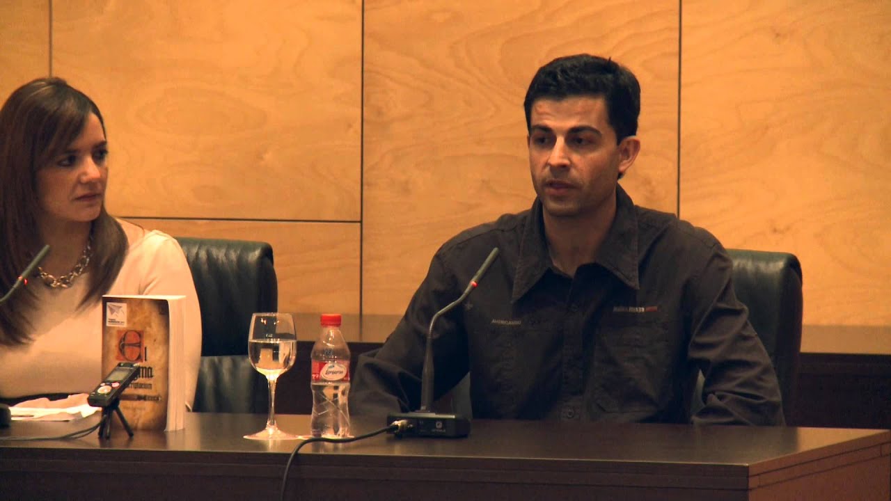 Pedro Ruiz García presenta ''El enigma del scriptorium en el Premio Hache