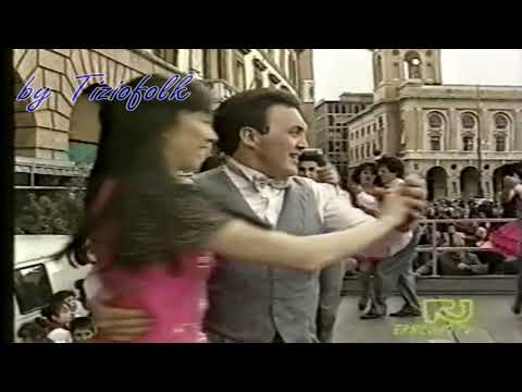 ROMAGNA MIA eseguita dall'orchestra di RAOUL CASADEI con i ballerini ALLA CASADEI