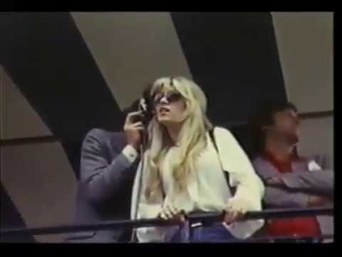 Lynsey De Paul and Alvin Stardust arrive at Brands Hatch 1974