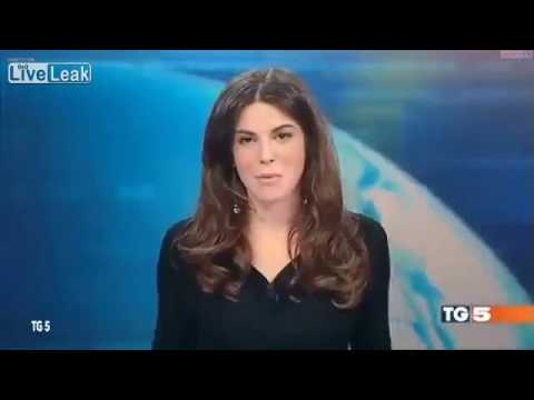 Costanza Calabrese Wardrobe Malfunction