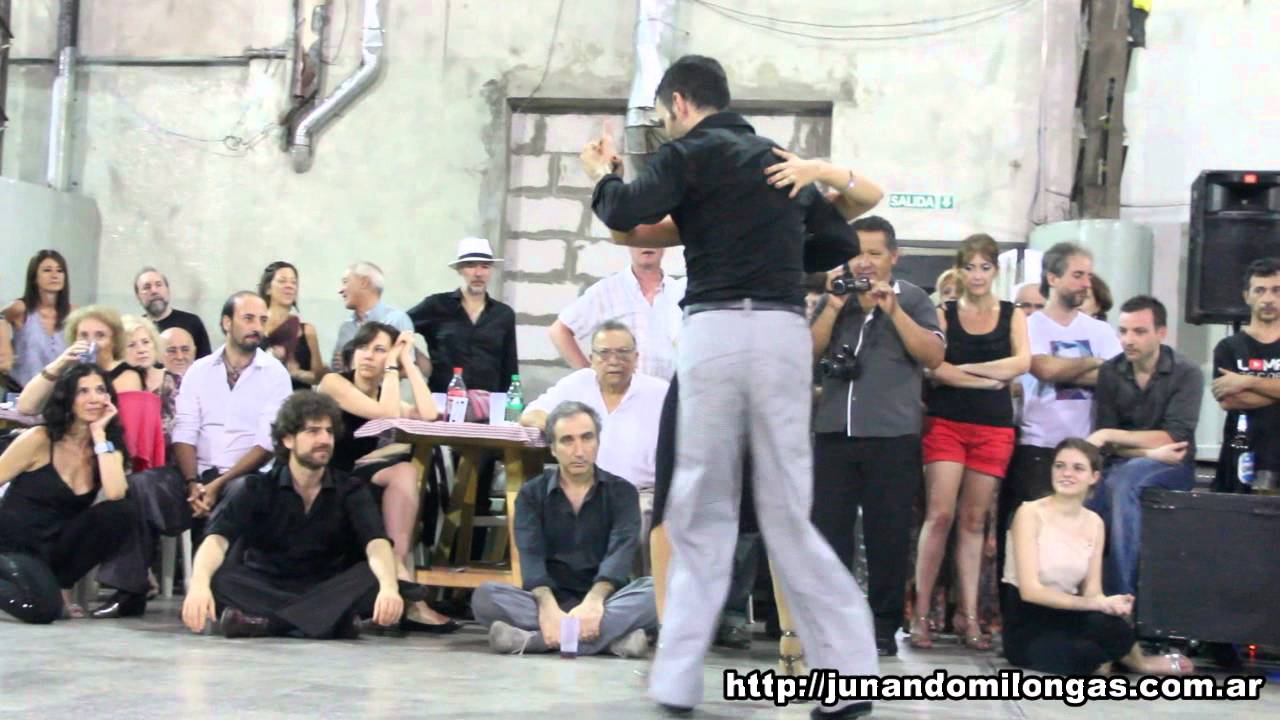 Video thumbnail for BRUNO TOMBARI Y CORINA HERRERA en La Milonga del Moran 03/03 (Milonga)