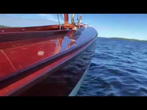 Lazy sailing on custom build Coquina "L".