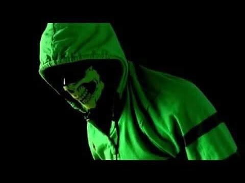 Click x Pacha Man : - Niki o Slăbiciune