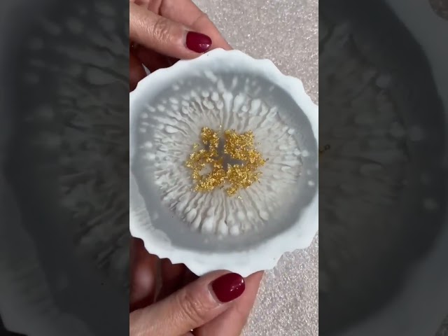 Vídeo relacionado con Posavasos para Bebidas, Juego de 8 Posavasos de Corcho Cerámica, con Soporte de Metal de 4 Pulgadas, Diseño de Mandala para Tazas, Jarrones, Velas, Regalo de Inauguración para Cumpleaños, Salón