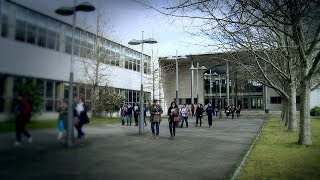 preview picture of video 'Presentación Facultad de Administración y Dirección de Empresas de Lugo'