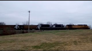 preview picture of video 'NS / UP Empty Robert W. Scherer Coal Train Westbound at Fat Harry's on an Overcast Day'