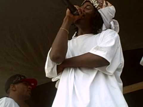 Young Devi Performance at 7thHeaven pt.2