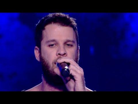 Άκης Παναγιωτίδης - Skyfall | The Voice of Greece - The Blind Auditions (S02E01)
