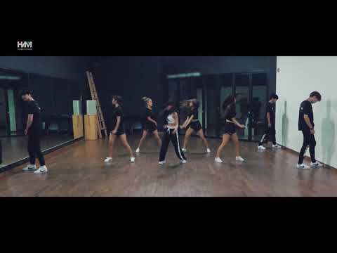 [Mirrored] 청하 CHUNG HA - 'BB' Mirrored Dance Practice 안무영상 거울모드