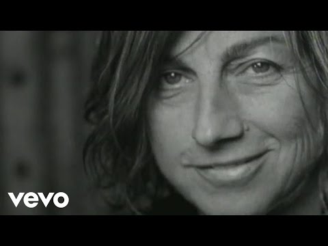 Video per il significato della canzone Ogni tanto di Gianna Nannini