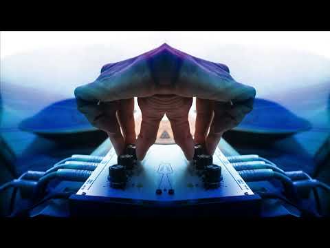 Cynthia Caubisens with Les DiffYUseurs Cp1 Extracted(Short Version)