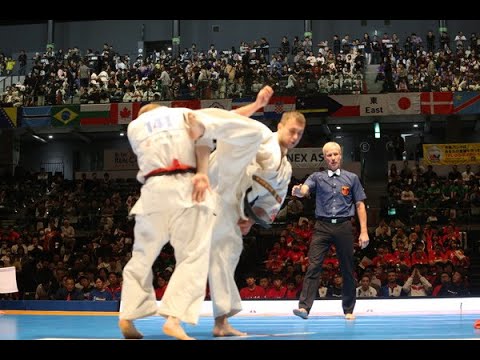 【新極真会】4th Round15 Vladimir Artyushin vs Anatolii Zhuravel The 12th World Karate Championship