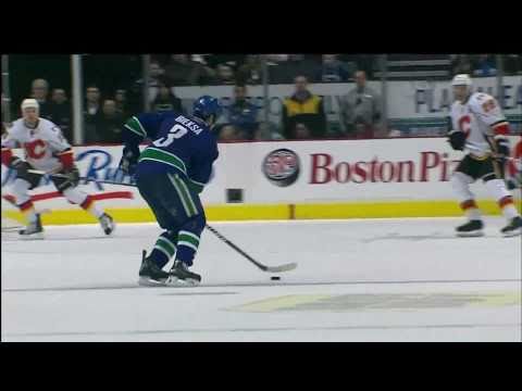 Canucks Vs Flames - Game Highlights - 01.05.11 - HD