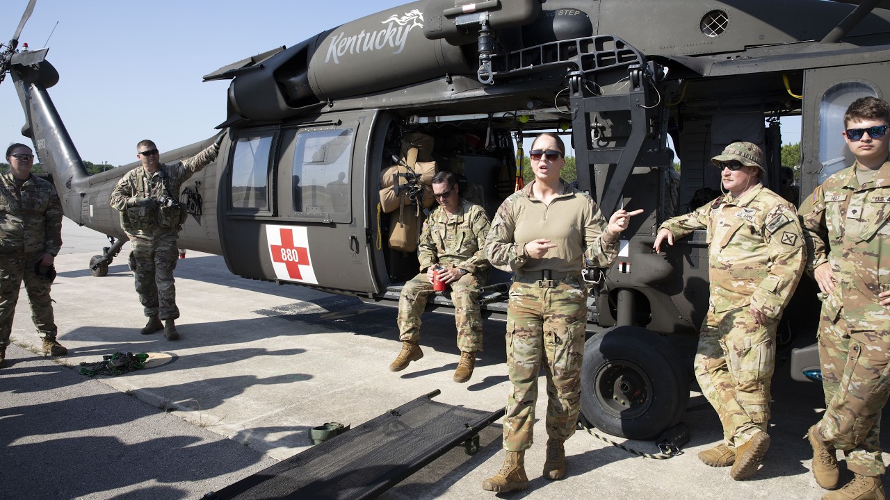 Critical Care Flight Paramedic of the Kentucky Army National Guard Stops Training to Save a Soldier