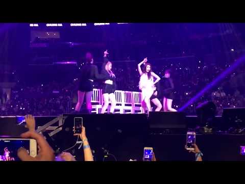 청하 (CHUNG HA) - Love U - LIVE at KCON LA - August 12, 2018