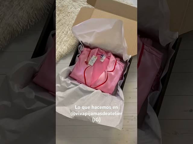 Vídeo relacionado con Cheerful Mario Pijamas Niña Seda Imitación Largos Manga, Ropa de Casa de Satén, Conjunto de Pijama de Dos Piezas Fresas 10-11 Años