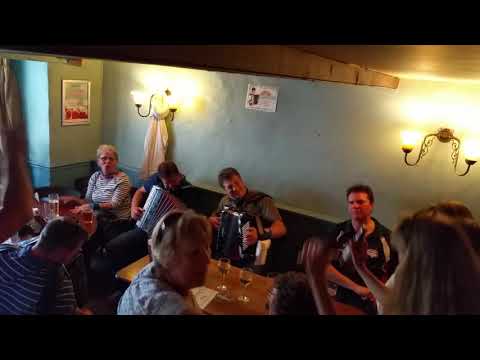 Merry Morning in May 2017 Padstow