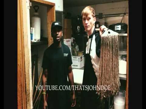 MACHINE GUN KELLY & TEZO - BLACK MAGIC FREESTYLE