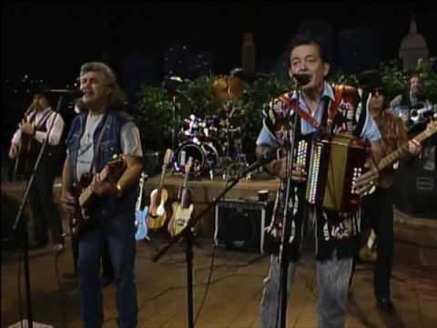 Texas Tornados - "Soy De San Luis" [Live from Austin, TX]