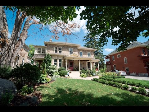 Andrew and Kate Real Estate - Sutton Team Realty - 37 Jane Street Paris