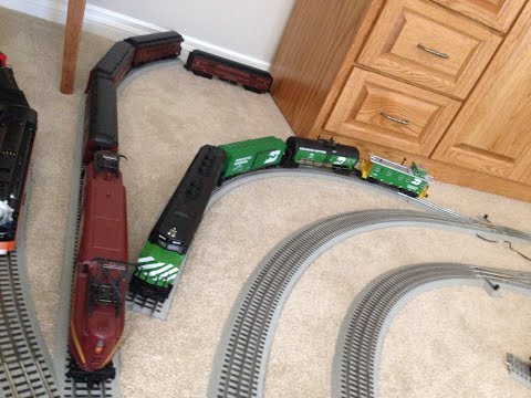 TRAINMANIA - Filling a room with model trains!