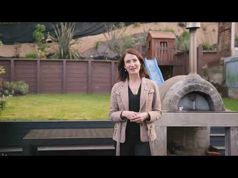 42 Derwent Street, Island Bay - Wellington (Anji Foster & Amy Allen)