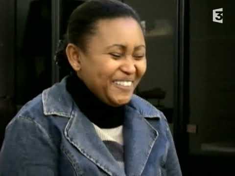 Strip-Tease - LA BELLE ET LES BÊTES (Chapitre 4/4 - Crimes Et Châtiments)