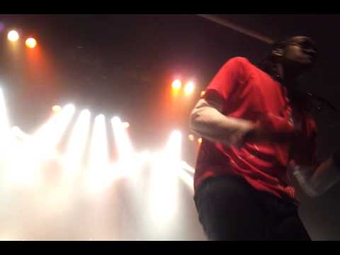 E.sy kennenga la cigale "aywééééééééééé"