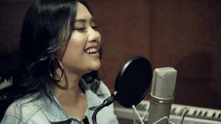 Download lagu Keith Martin - Because Of You (Inez Maharani Cover) mp3