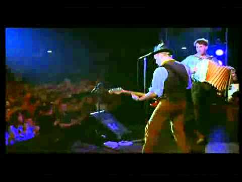 Hubert von Goisern & die Alpinkatzen - Solide Alm.mp4