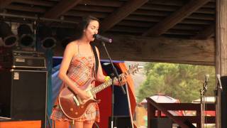 Kinnie Starr performance - 2nd Song - Amazed