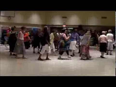 AZ Messianic Dancers practice - HEVENU SHALOM ALECHEM