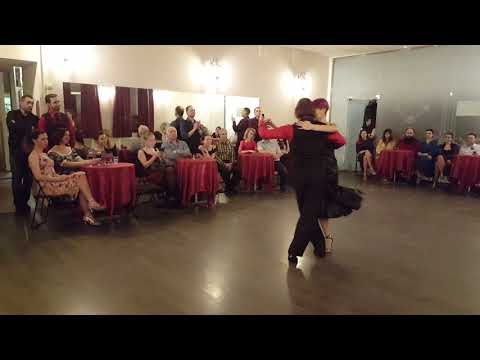  Helga Domashova  and  Alexei Barbolin  are  dancing  to  the  vals  "  Esquinas Portenas  "  in  2018